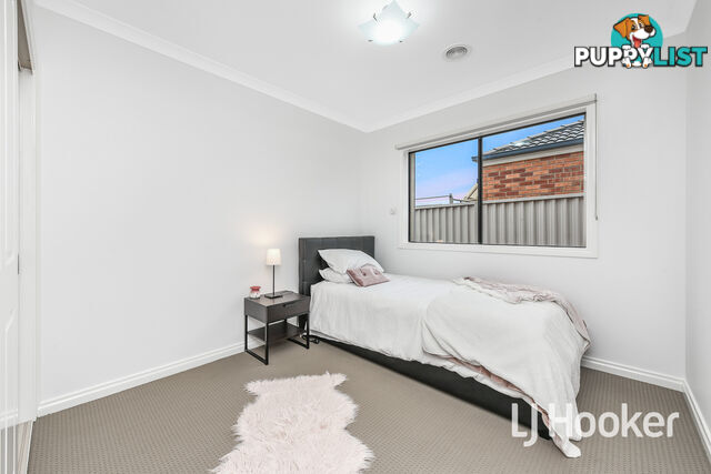 24 Wonboyn Close PAKENHAM VIC 3810