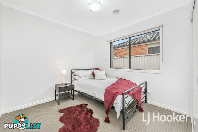 24 Wonboyn Close PAKENHAM VIC 3810