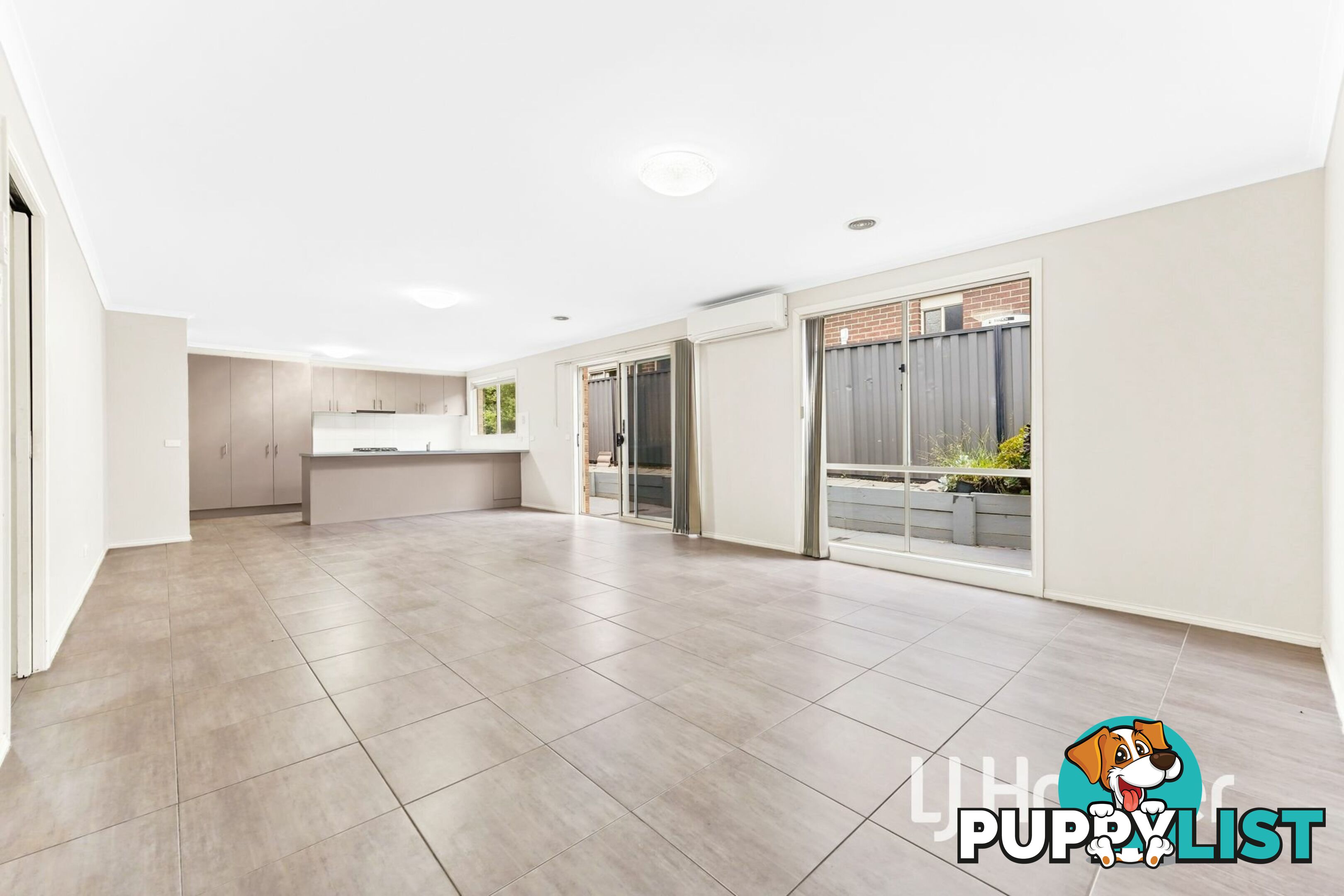 30 Lucerne Circuit PAKENHAM VIC 3810