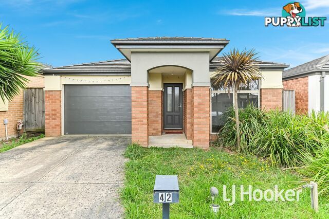 42 Devine Drive PAKENHAM VIC 3810