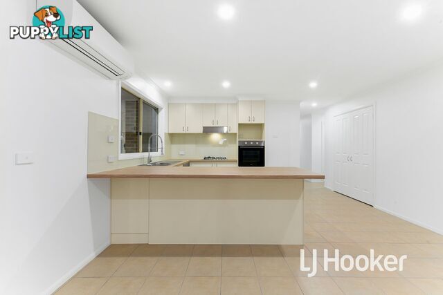 17 Clifford Drive PAKENHAM VIC 3810