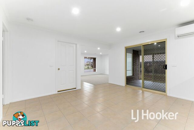 17 Clifford Drive PAKENHAM VIC 3810