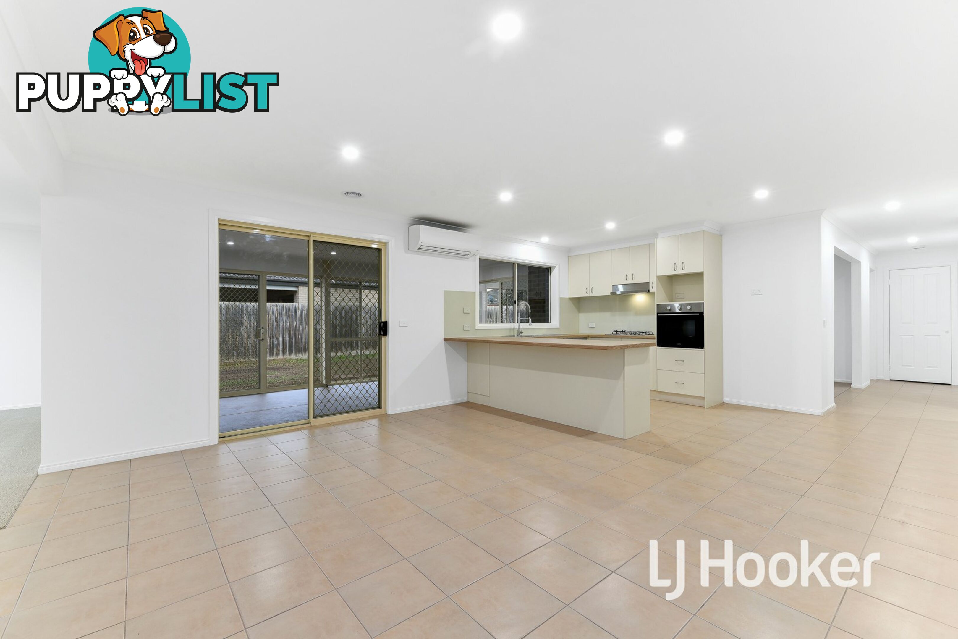 17 Clifford Drive PAKENHAM VIC 3810