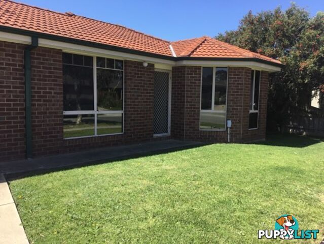 74 Pommel Street PAKENHAM VIC 3810