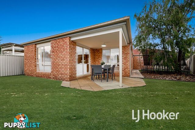 15 Creekwood Avenue PAKENHAM VIC 3810