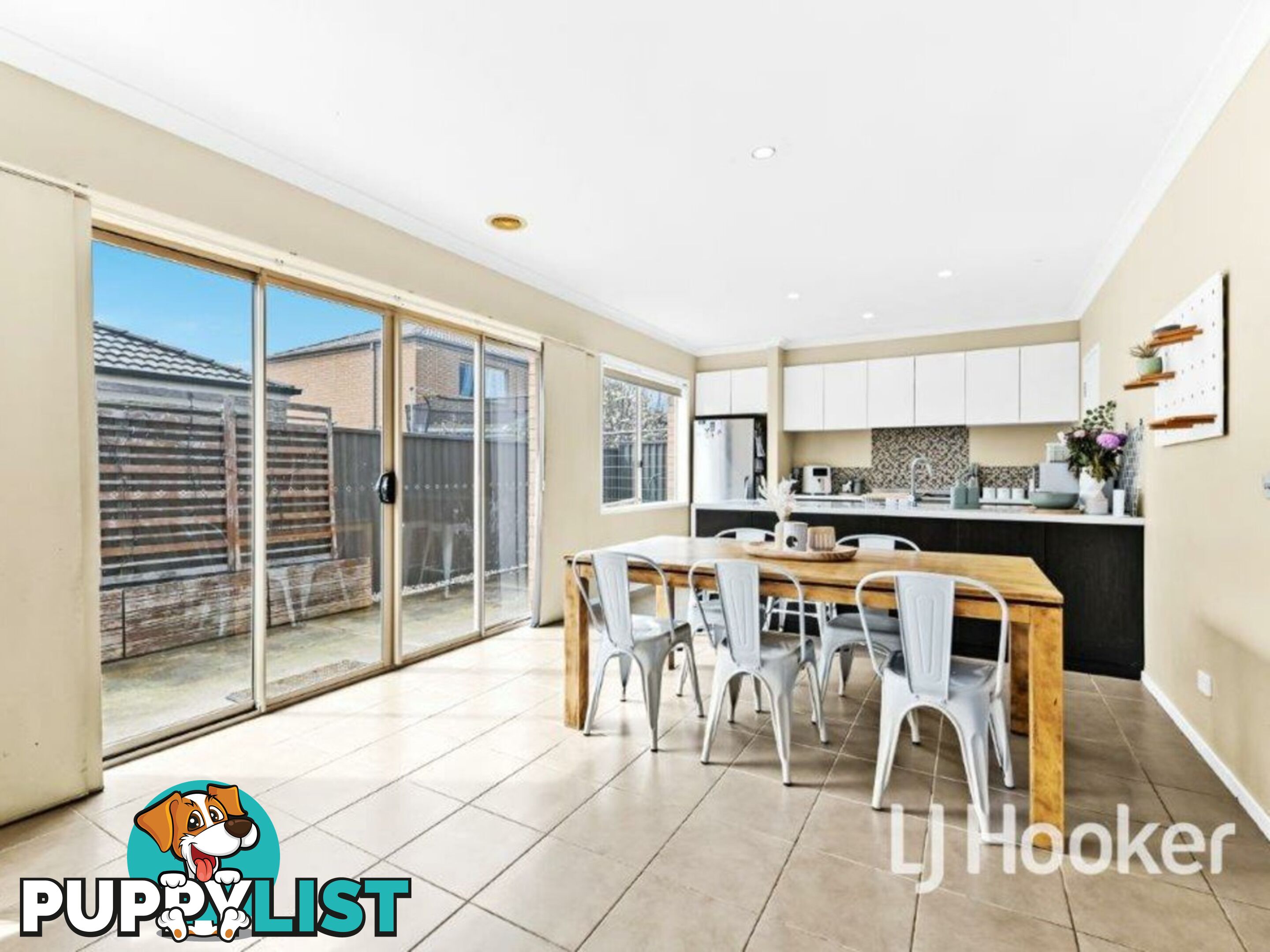 12 Bailey Place PAKENHAM VIC 3810