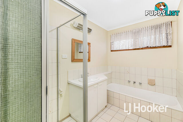 6 Damien Court PAKENHAM VIC 3810