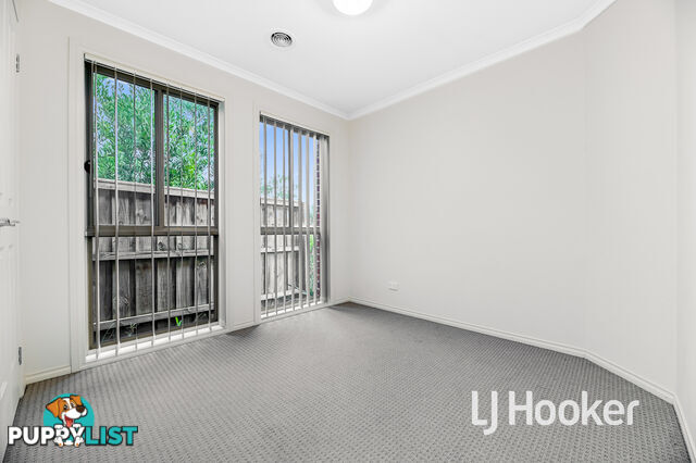 10/8 McClenaghan Place PAKENHAM VIC 3810