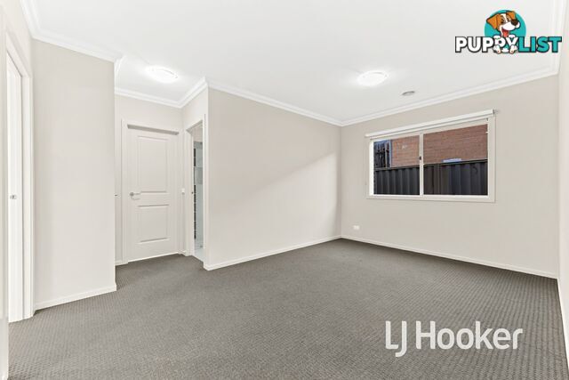 6 Hood Place PAKENHAM VIC 3810