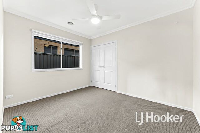 6 Hood Place PAKENHAM VIC 3810