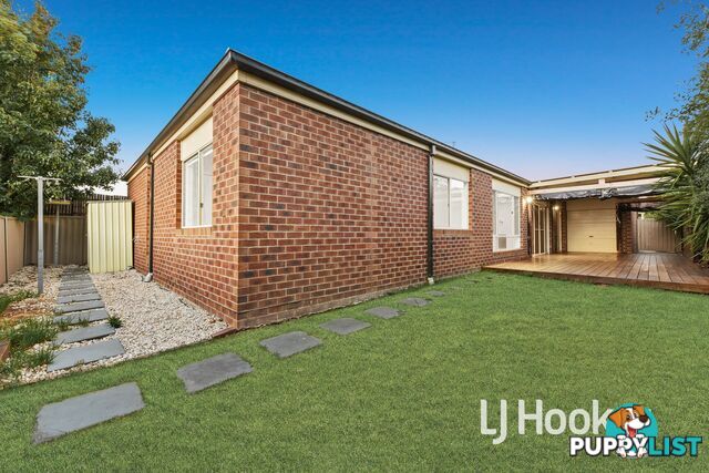 6 Hood Place PAKENHAM VIC 3810