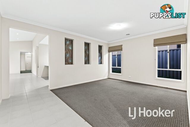 6 Hood Place PAKENHAM VIC 3810