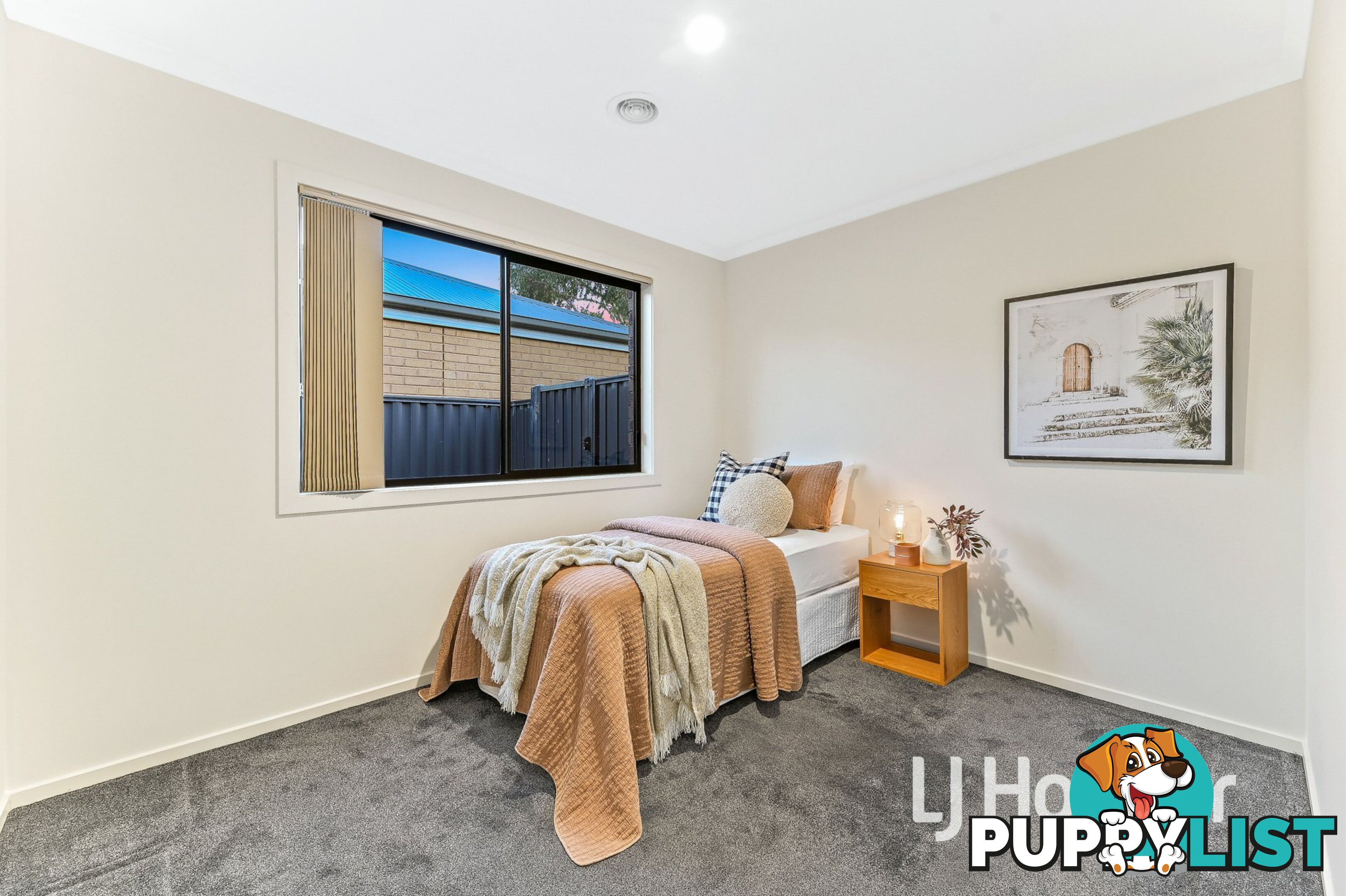 10 Valencia Lane PAKENHAM VIC 3810