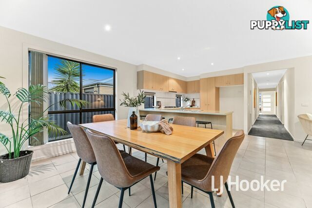 10 Valencia Lane PAKENHAM VIC 3810
