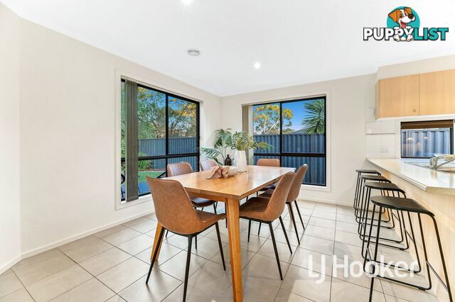 10 Valencia Lane PAKENHAM VIC 3810
