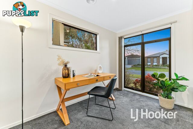 10 Valencia Lane PAKENHAM VIC 3810