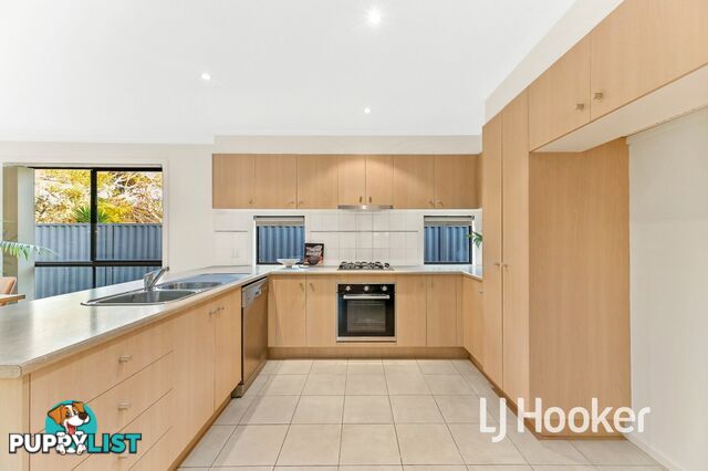 10 Valencia Lane PAKENHAM VIC 3810