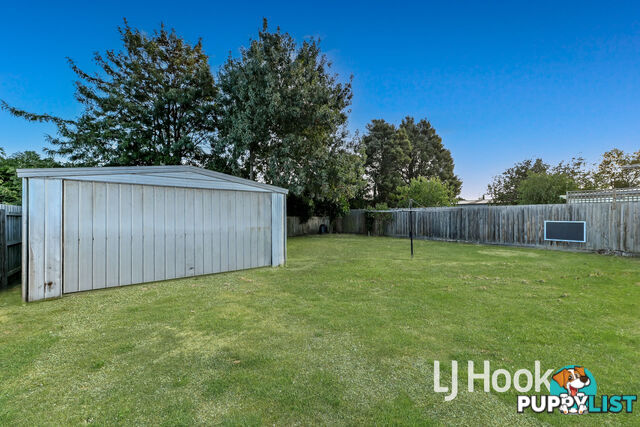 35 Barrington Drive PAKENHAM VIC 3810