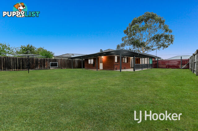 35 Barrington Drive PAKENHAM VIC 3810