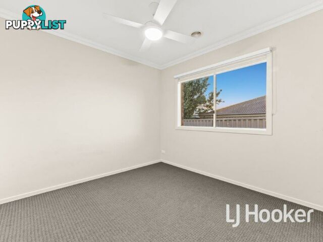 6 Hood Place PAKENHAM VIC 3810