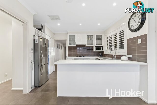 13 Silver Gum Drive PAKENHAM VIC 3810