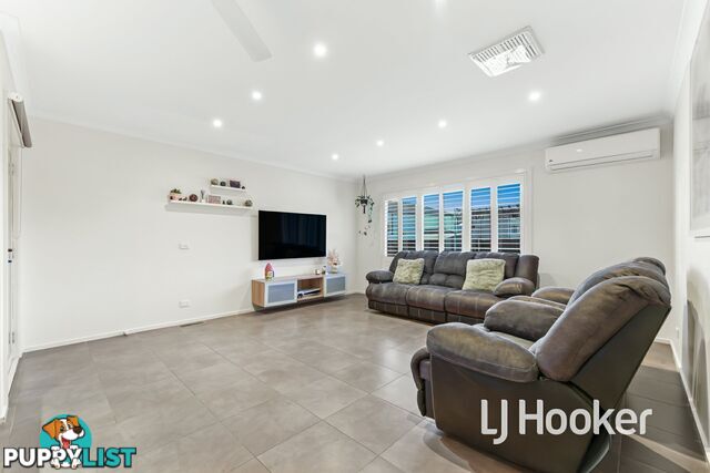13 Silver Gum Drive PAKENHAM VIC 3810