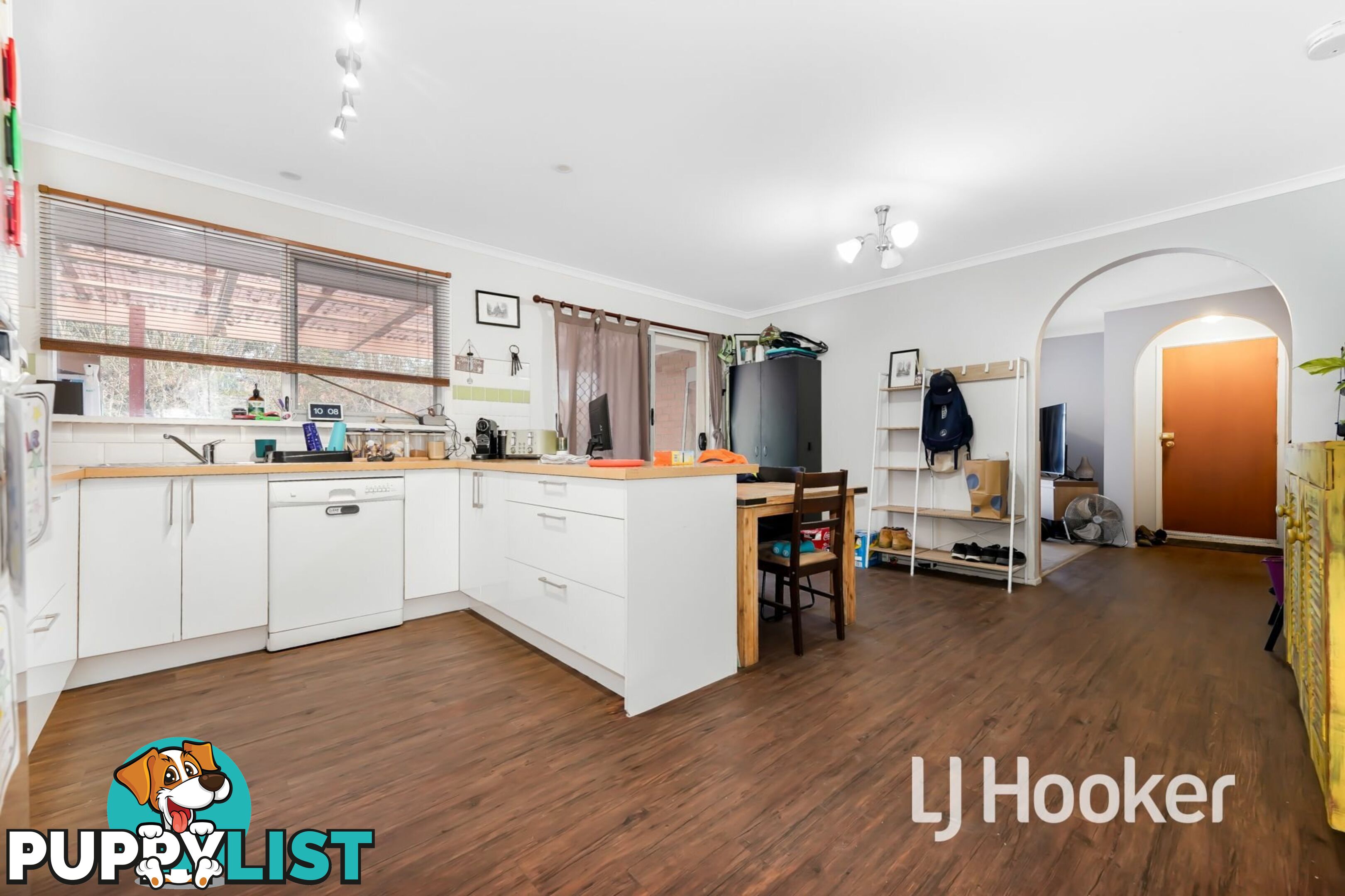 8 Daniel Court PAKENHAM VIC 3810