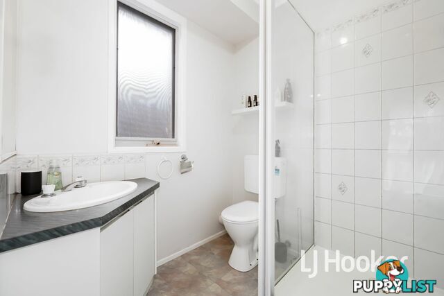 8 Daniel Court PAKENHAM VIC 3810