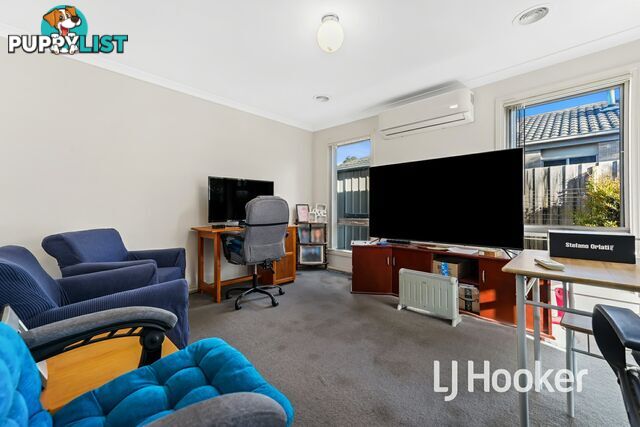 12/34 Sir Thomas Drive PAKENHAM VIC 3810