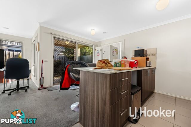 12/34 Sir Thomas Drive PAKENHAM VIC 3810