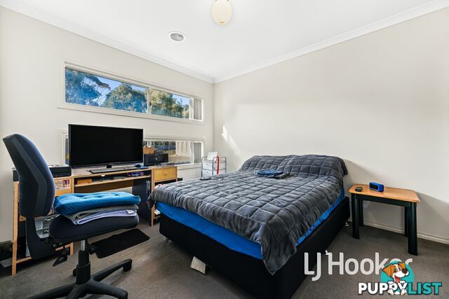 12/34 Sir Thomas Drive PAKENHAM VIC 3810