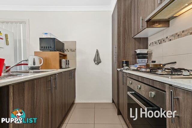 12/34 Sir Thomas Drive PAKENHAM VIC 3810