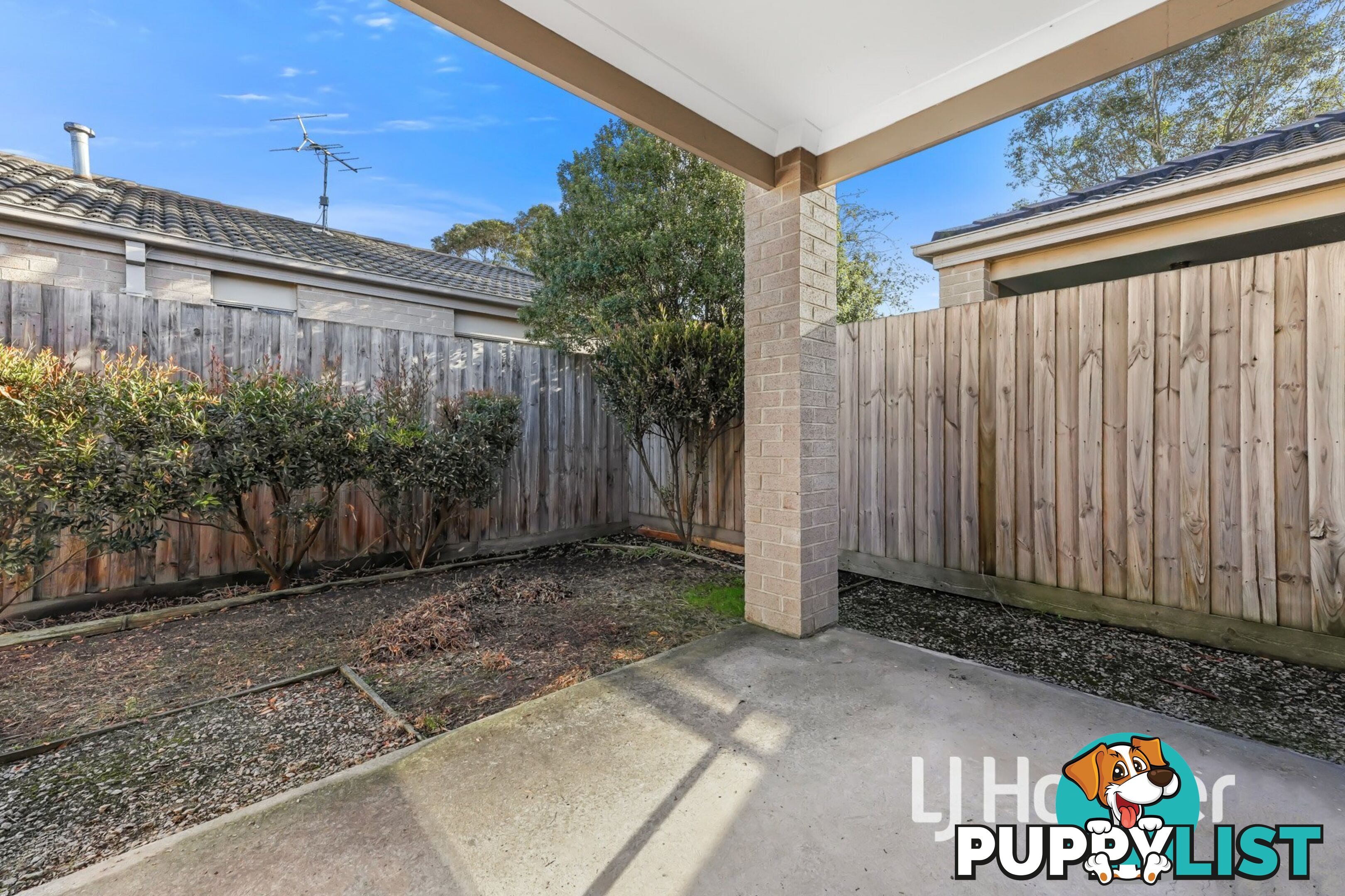 12/34 Sir Thomas Drive PAKENHAM VIC 3810