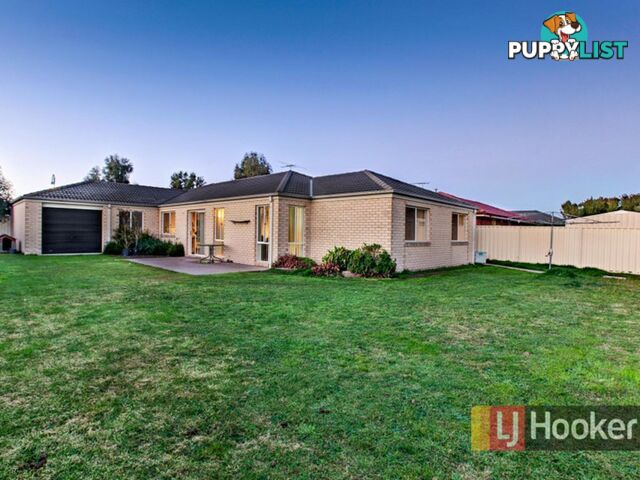 14 Jacaranda Way PAKENHAM VIC 3810