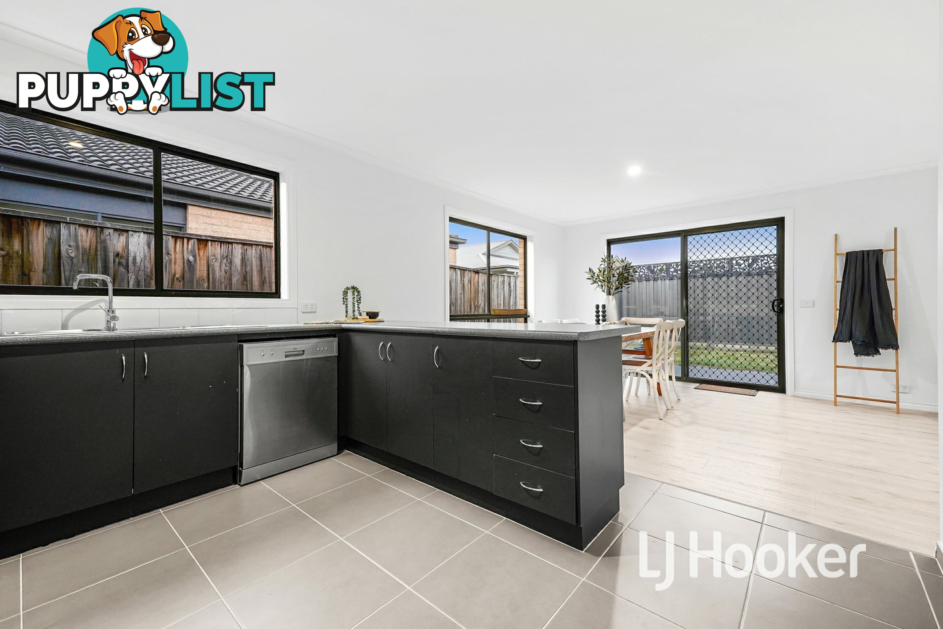 16/7 Syme Road PAKENHAM VIC 3810