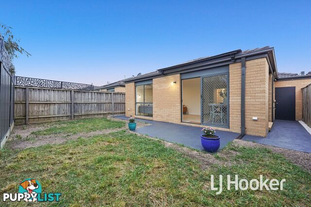 16/7 Syme Road PAKENHAM VIC 3810