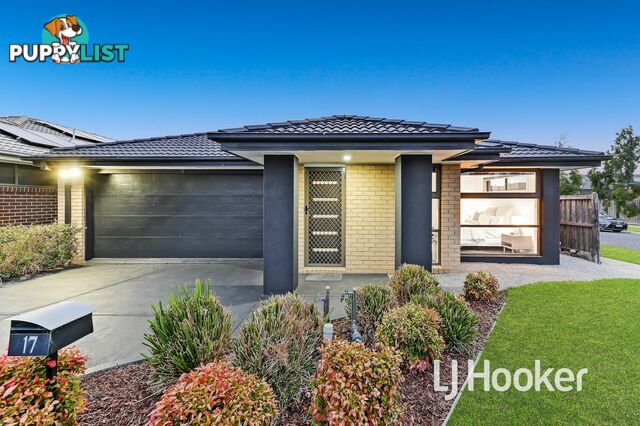 17 Caversham Drive PAKENHAM VIC 3810