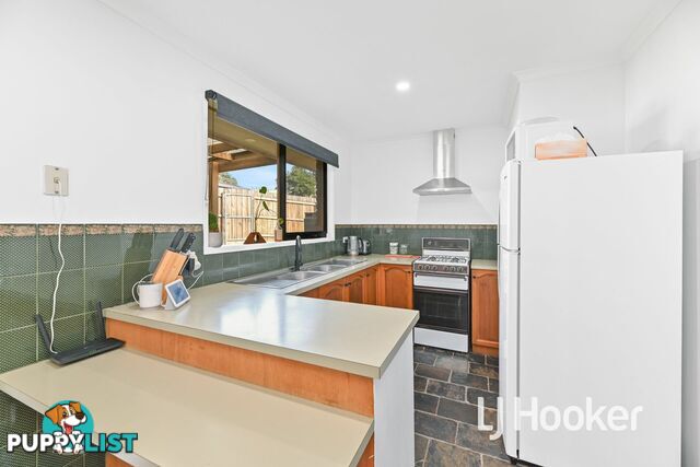 56 Duncan Drive PAKENHAM VIC 3810