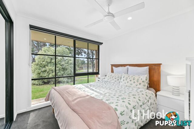 56 Duncan Drive PAKENHAM VIC 3810