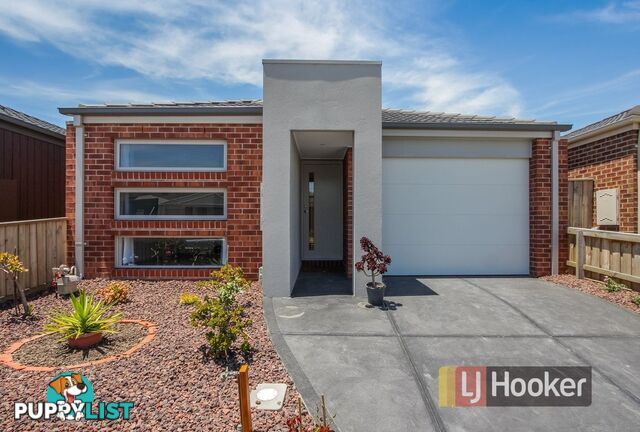 18 Arlington Avenue PAKENHAM VIC 3810