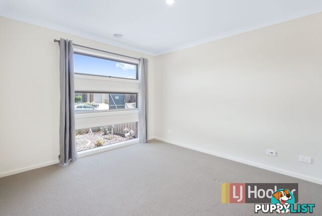 18 Arlington Avenue PAKENHAM VIC 3810