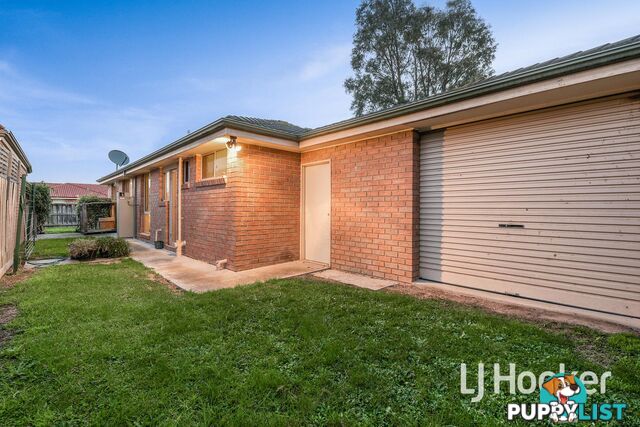 1 Mark Place PAKENHAM VIC 3810