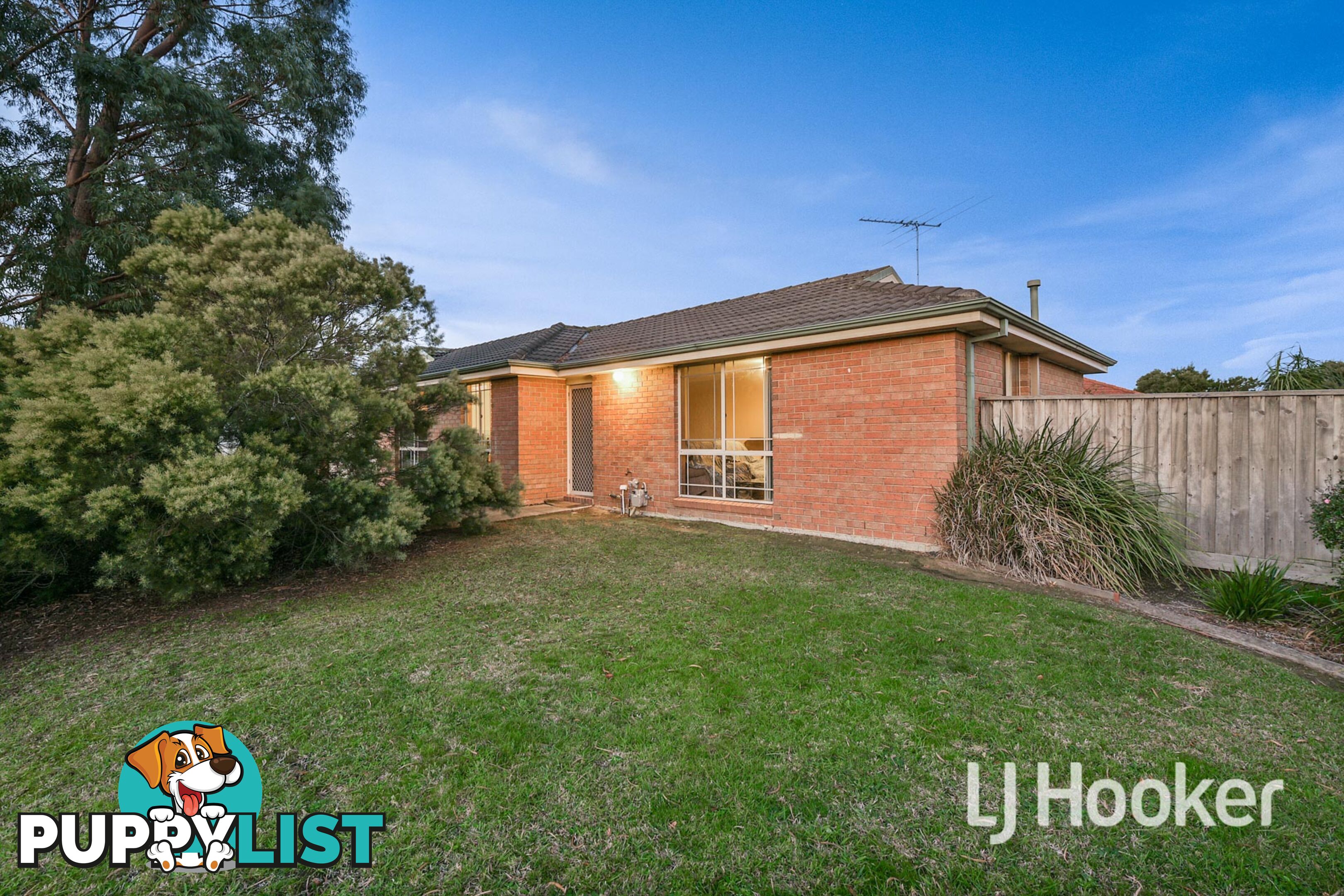 1 Mark Place PAKENHAM VIC 3810