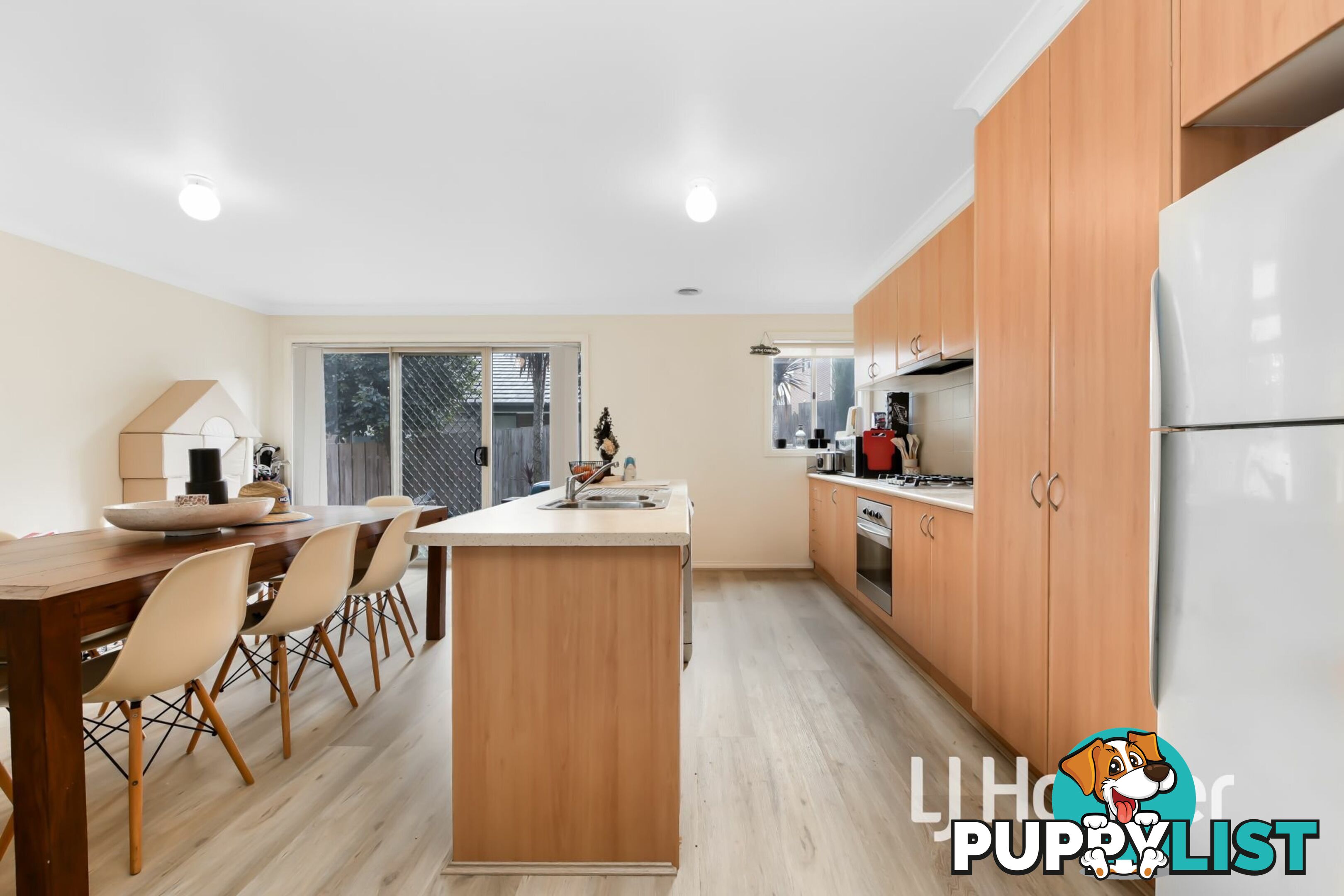 2/27 Silver Gum  Drive PAKENHAM VIC 3810