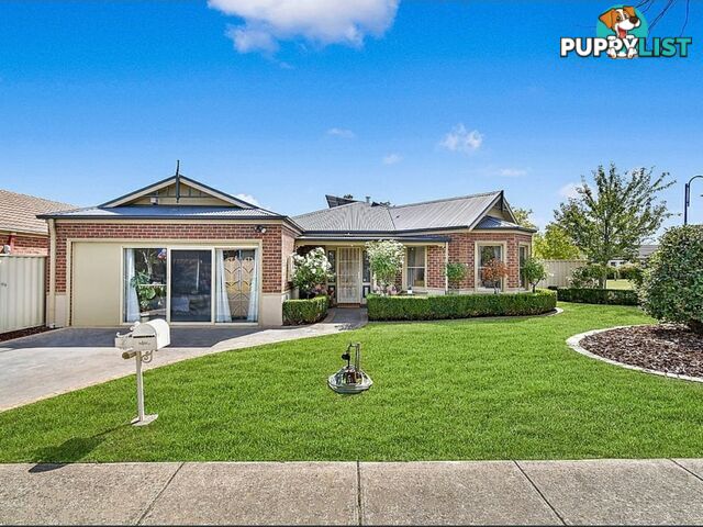 9 Iris Place PAKENHAM VIC 3810