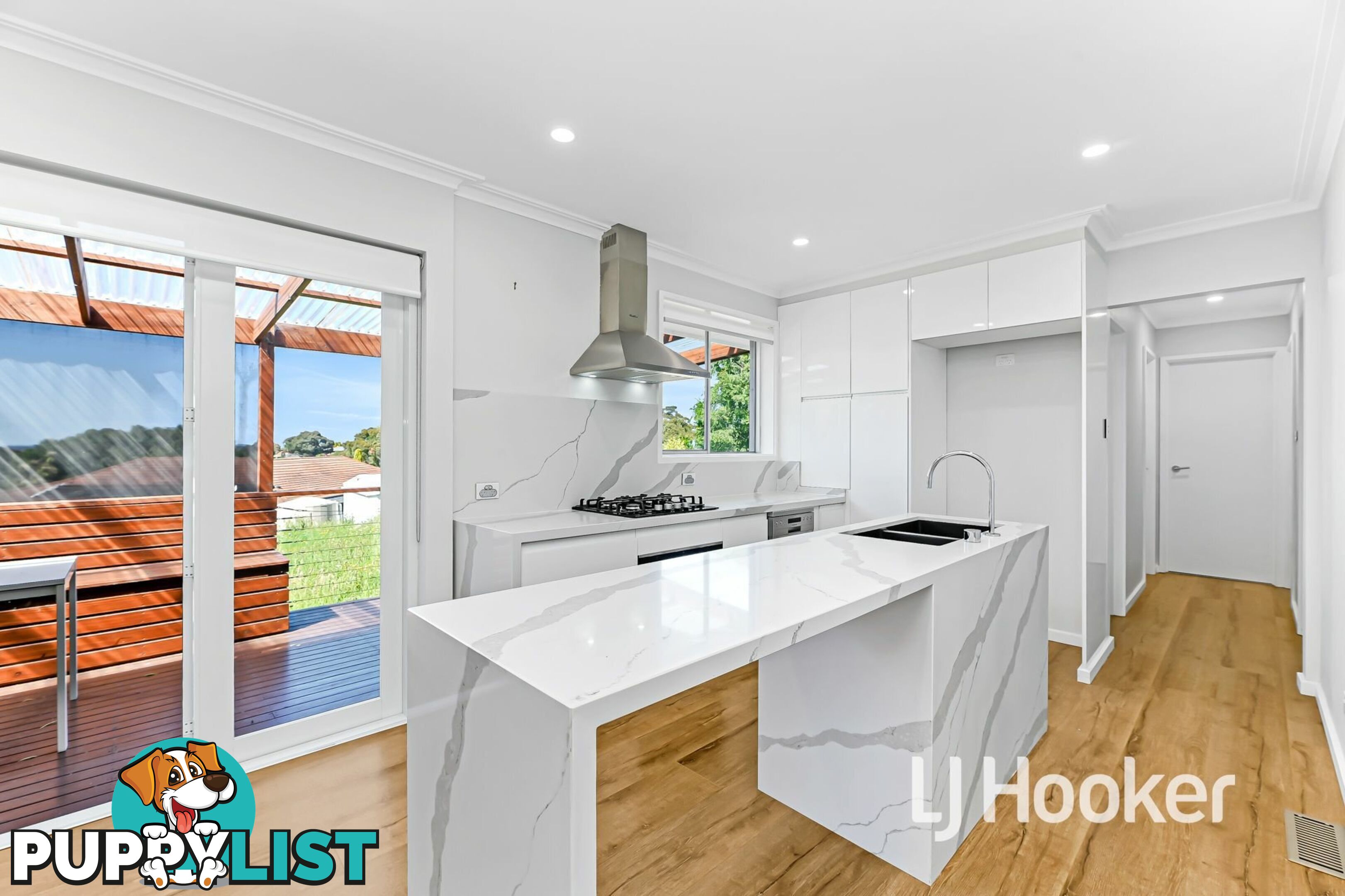 16 Gardenia Street PAKENHAM VIC 3810