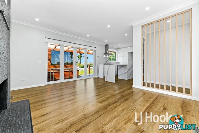 16 Gardenia Street PAKENHAM VIC 3810