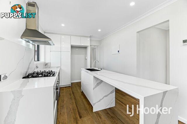 16 Gardenia Street PAKENHAM VIC 3810