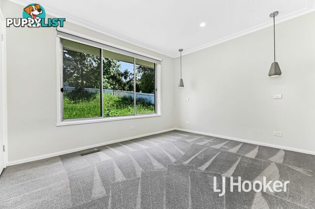16 Gardenia Street PAKENHAM VIC 3810
