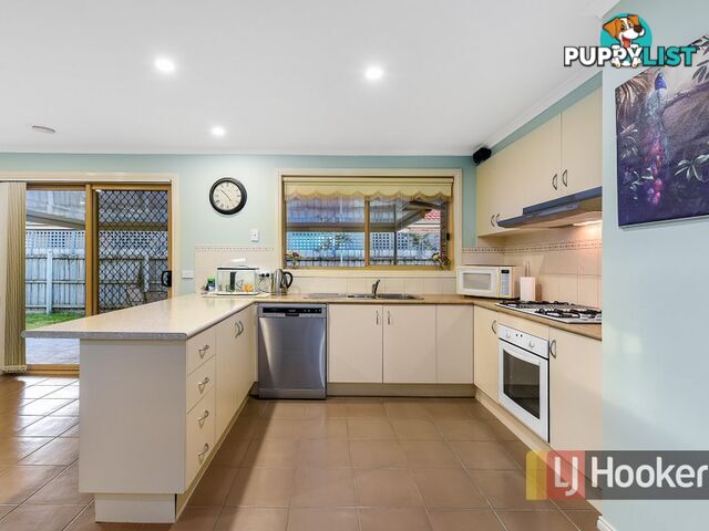 15 Heidi Court PAKENHAM VIC 3810